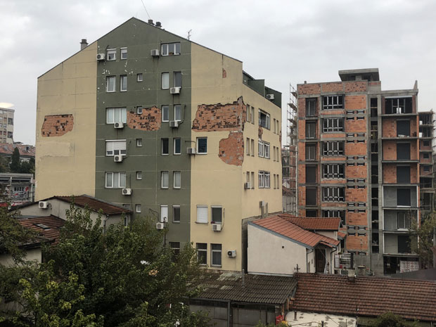 Нова фасада на 60 рата